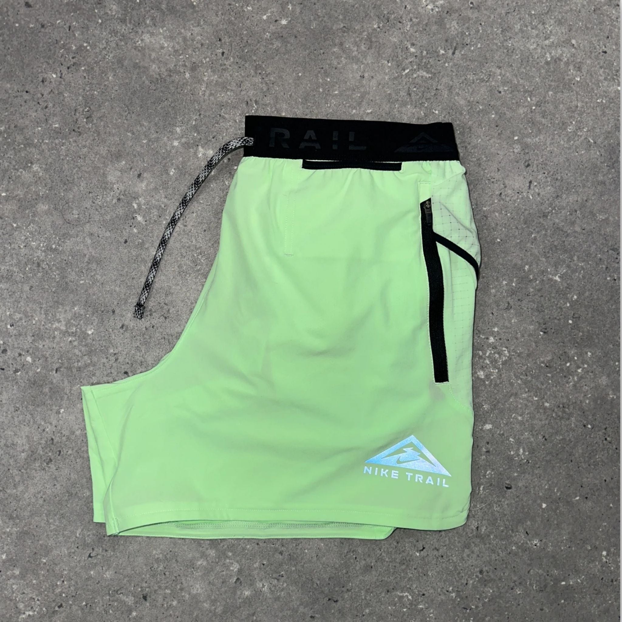 Nike Vapour Green Trail Shorts 5 inch