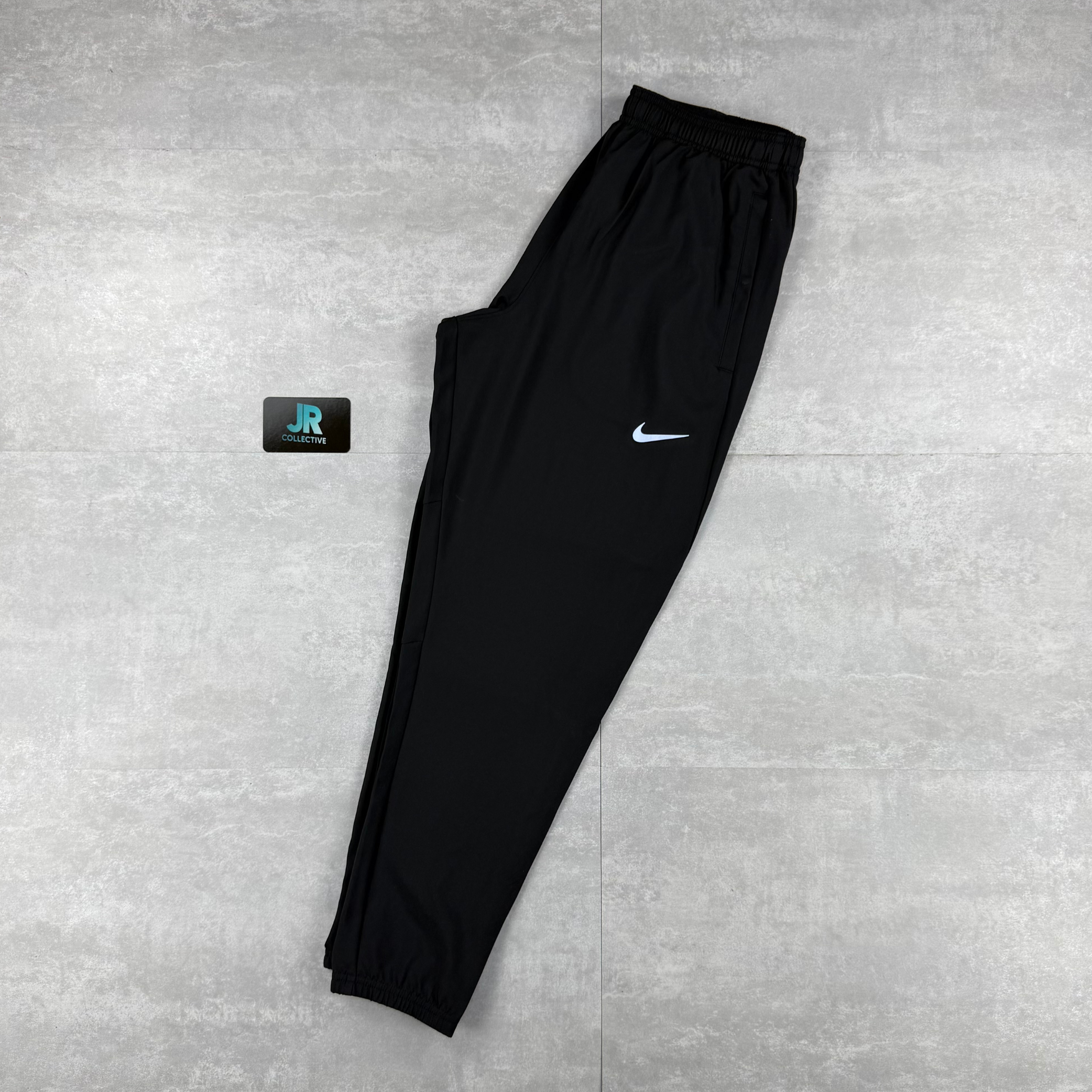 Nike Miler 1.0 Vapour Green Tshirt, Nike Vapour Green UV Windbreaker Jacket & Nike Black Challenger Pants