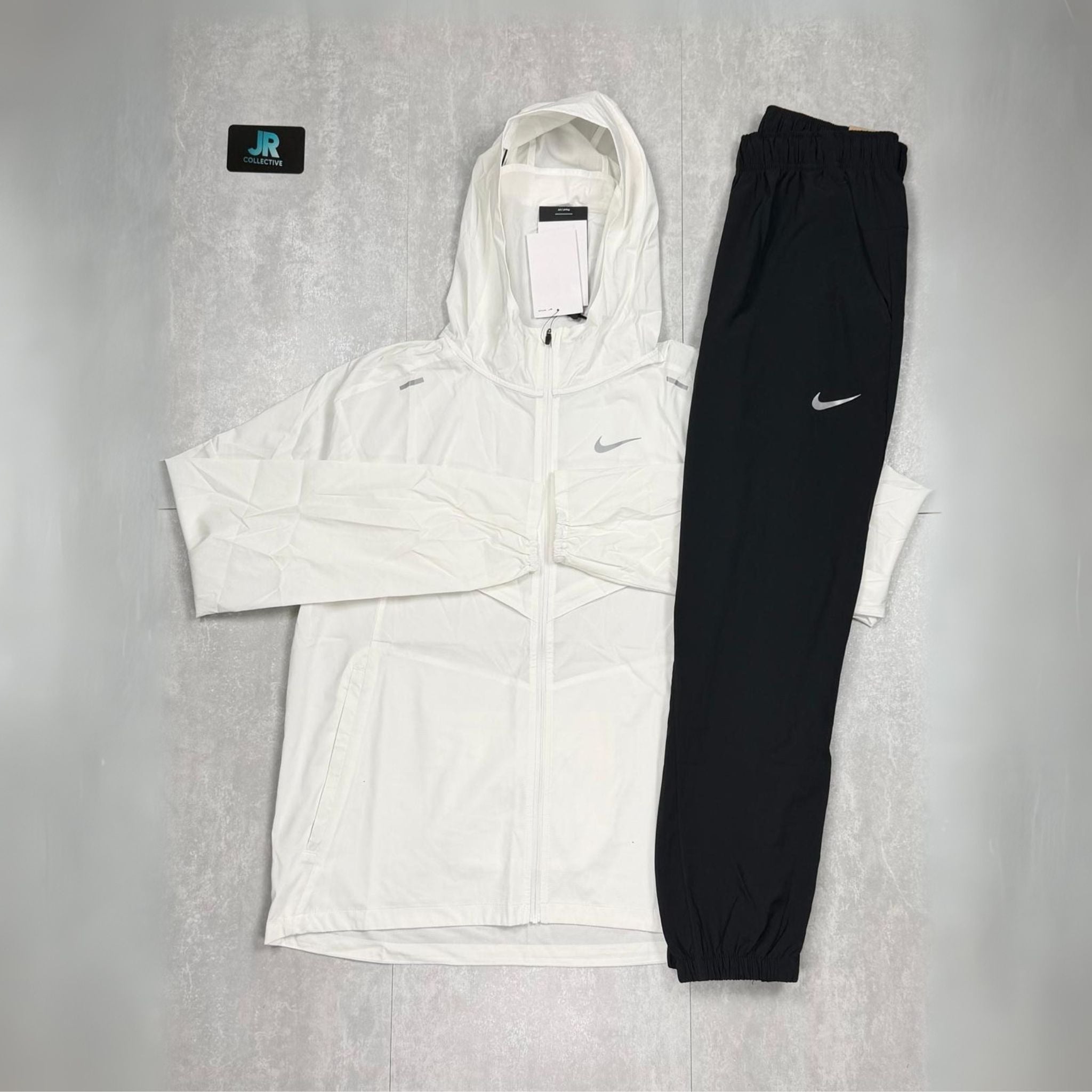 Nike White UV Challenger Set (Black)