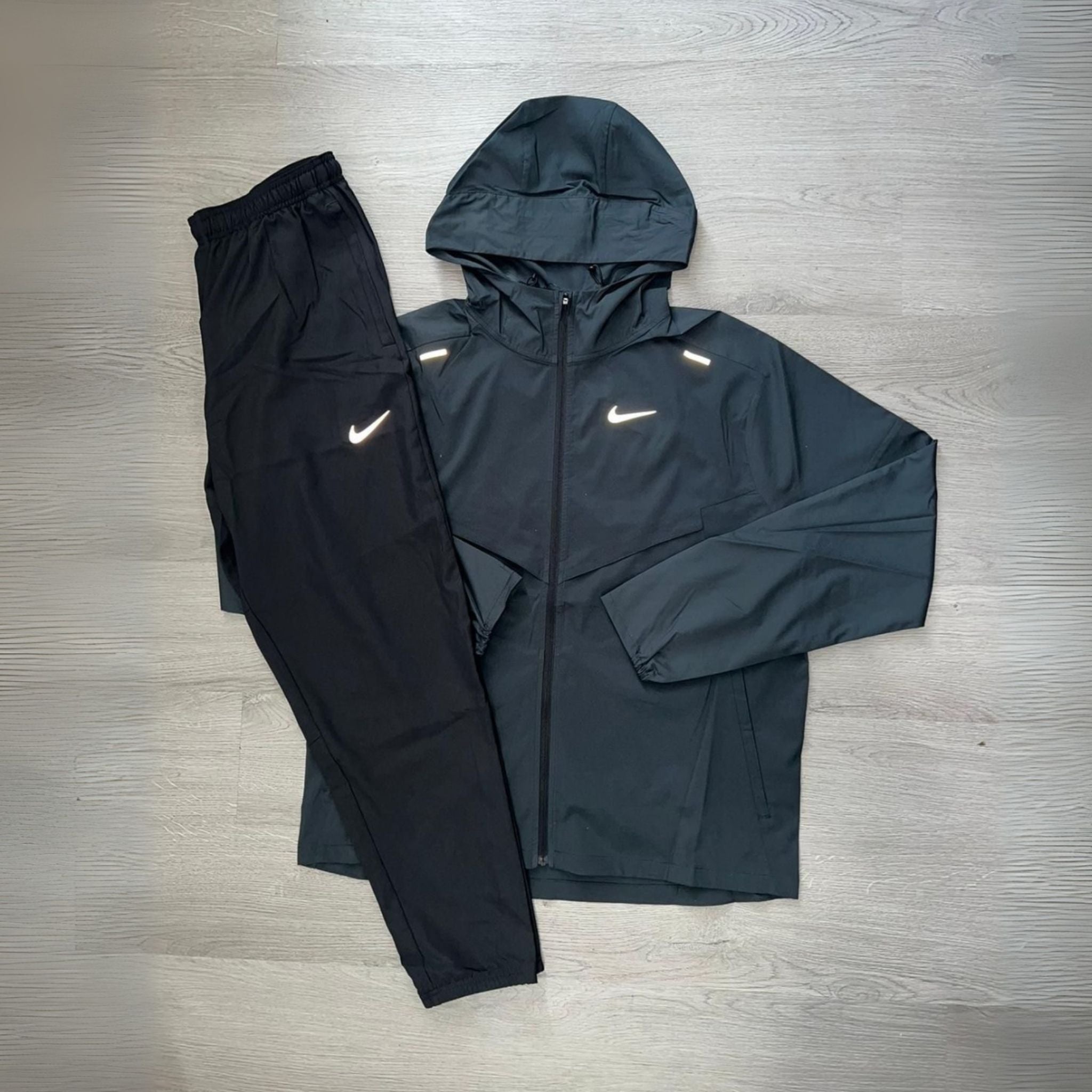 Nike Black UV Challenger Set