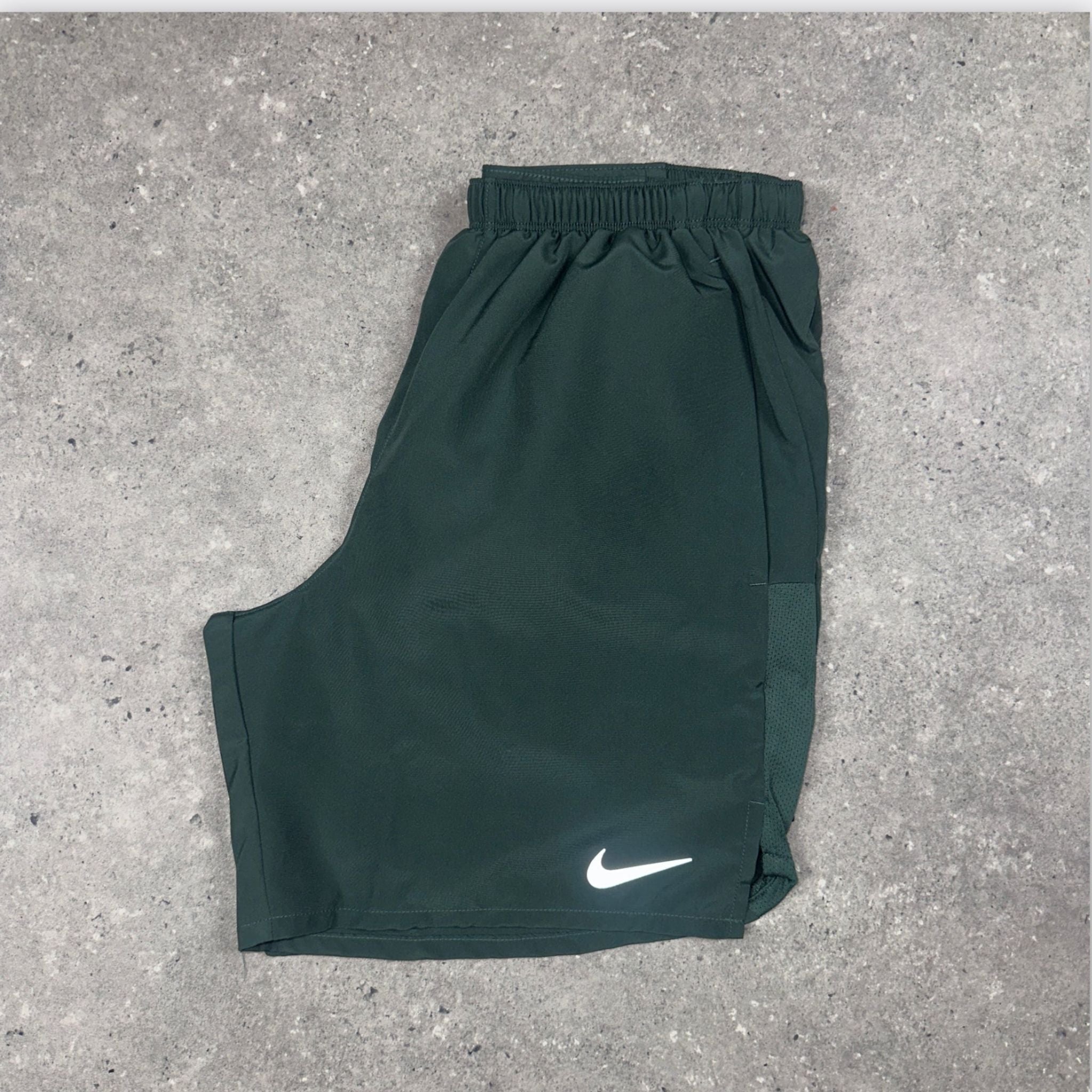 Nike Vintage Green Challenger Shorts 7 inch
