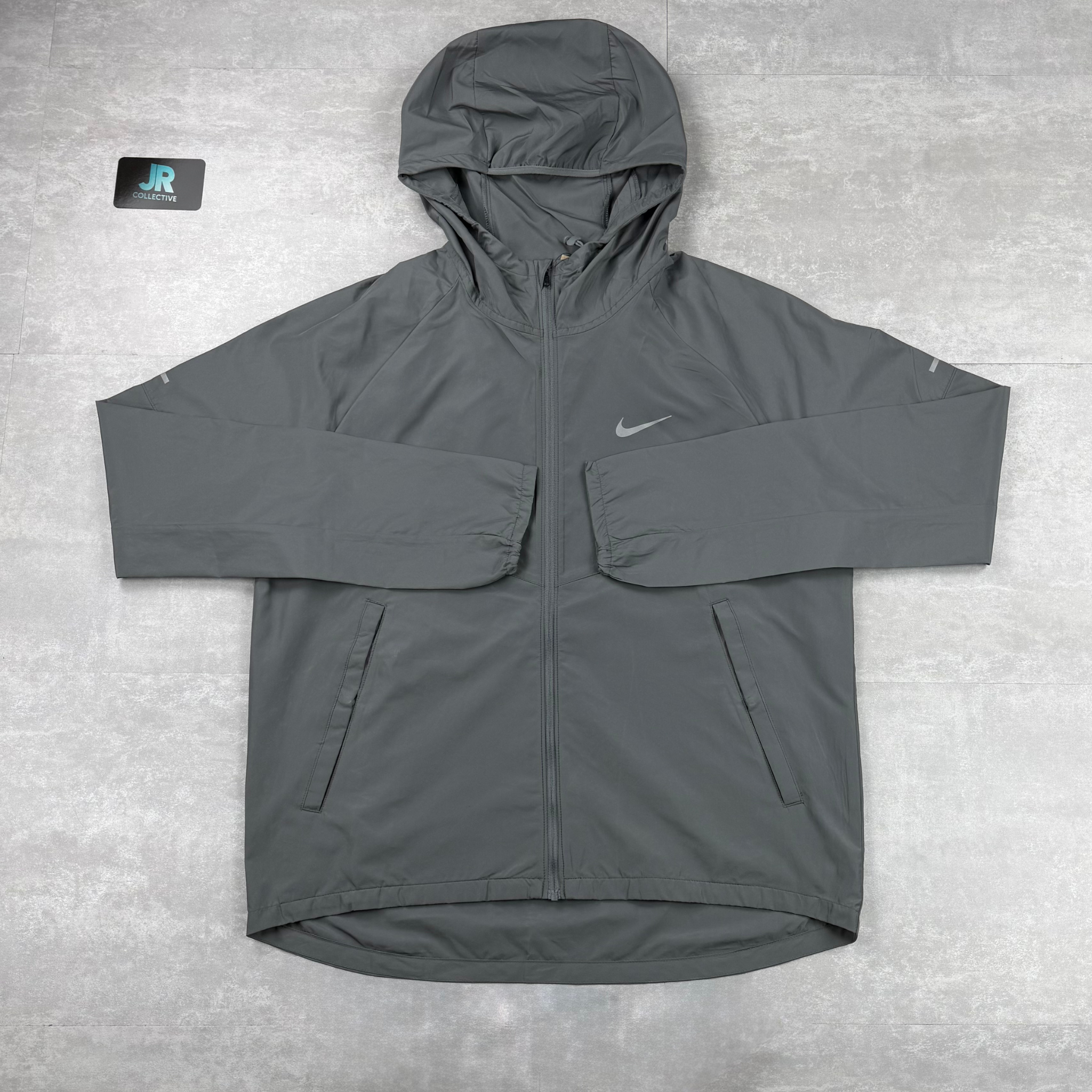 Nike Grey Miler Repel Jacket & Grey Challenger Pants Set