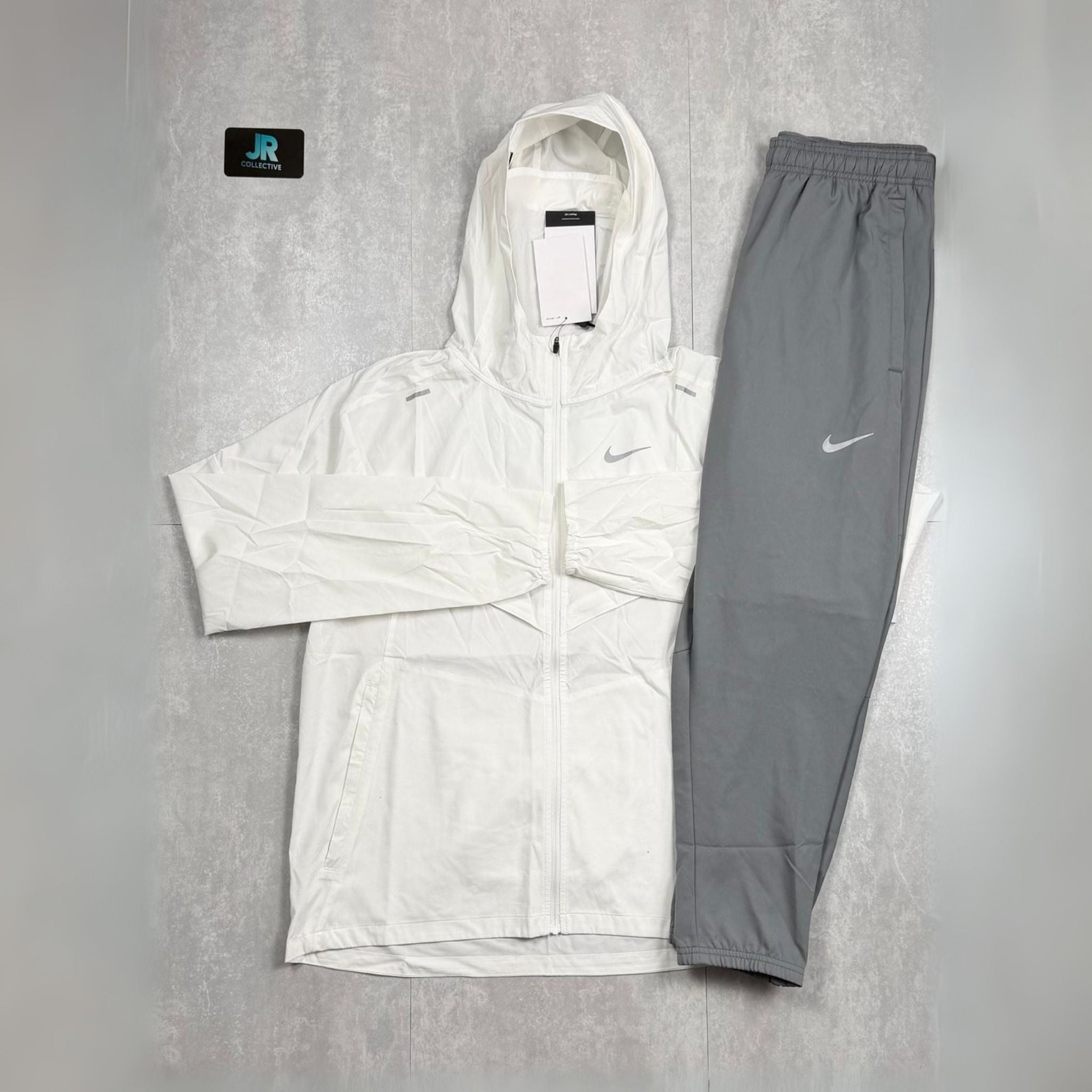 Nike White UV Challenger Set (Grey)
